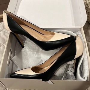 Size 7.5 banana republic pumps